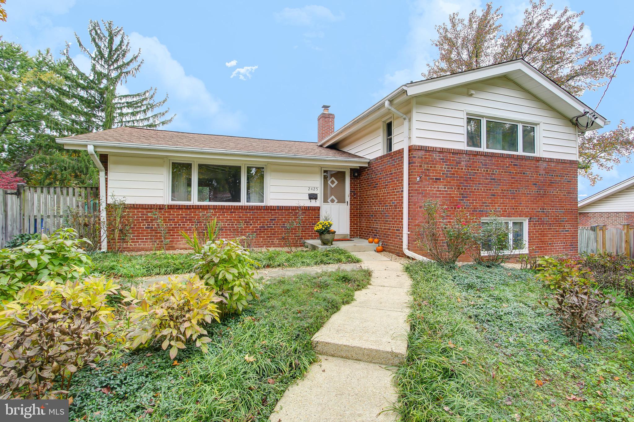2425 Lillian Drive Silver Spring, MD 20902 - Photo 3 of 27 Gallery Image 3