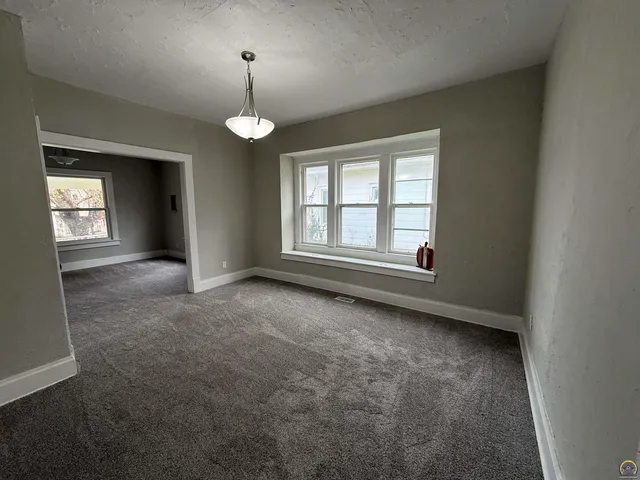 $119,950 | 1115 Southwest Woodward Avenue, Topeka, KS 66604