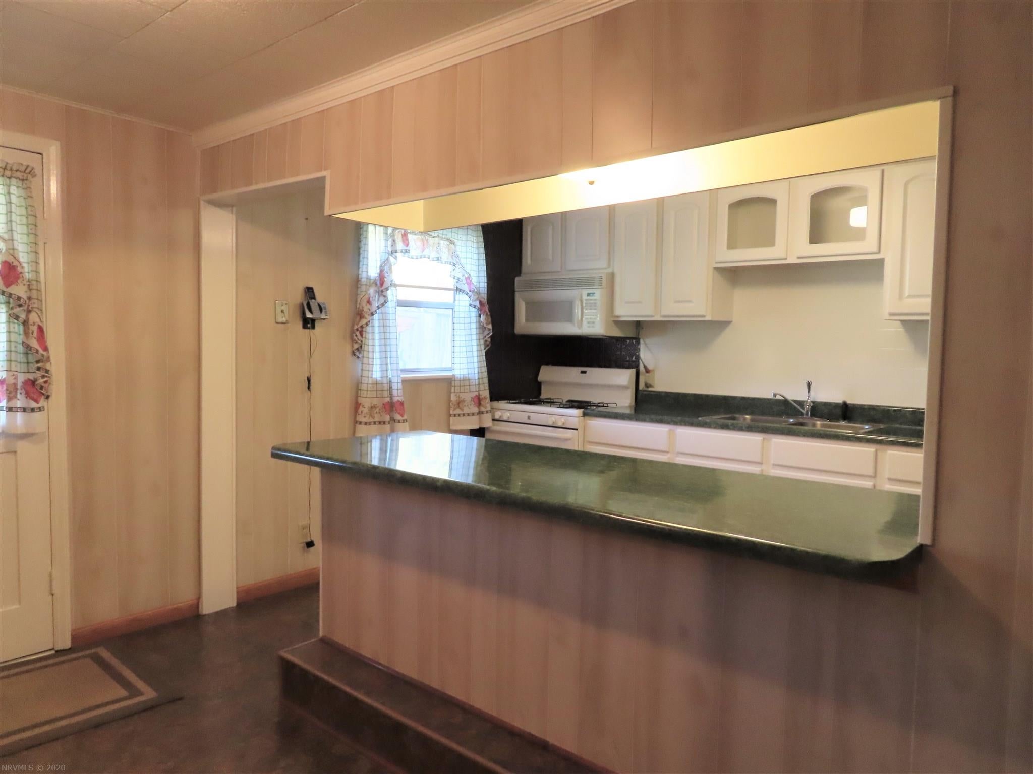 5607 Roanoke Road Shawsville, VA 24162 - Photo 15 of 38 Gallery Image 15
