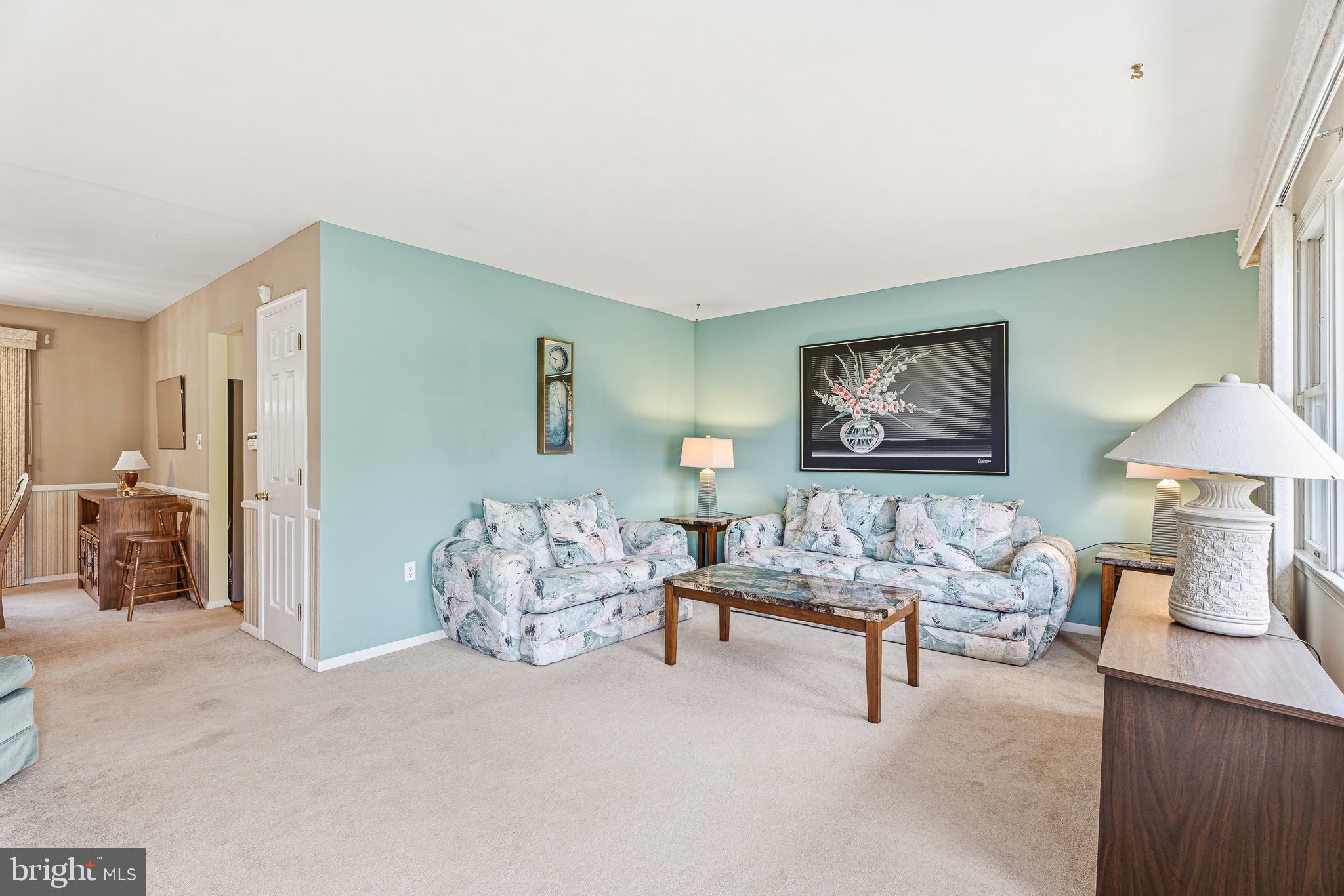 4145 London Bridge Road Finksburg, MD 21048 - Photo 7 of 56 Living Room