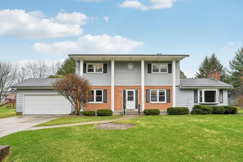 $445,000 | 3753 Park Knoll Drive, Madison, WI 53718