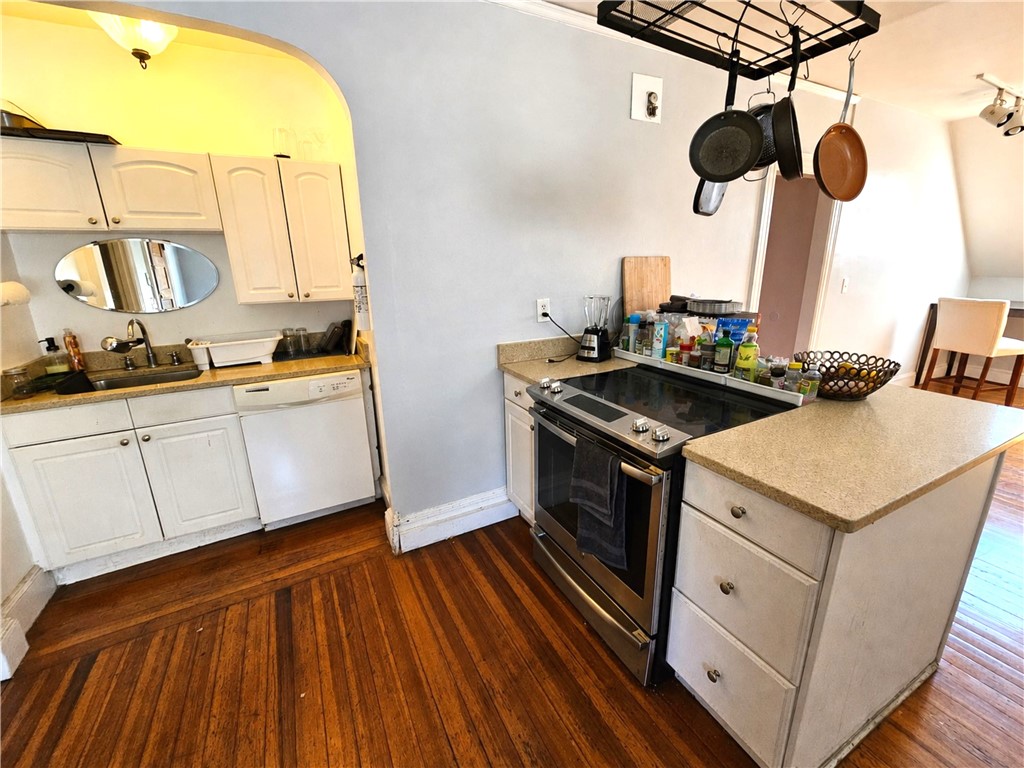 29 Laura Street, Unit 3 Providence, RI 02907 - Photo 10 of 20