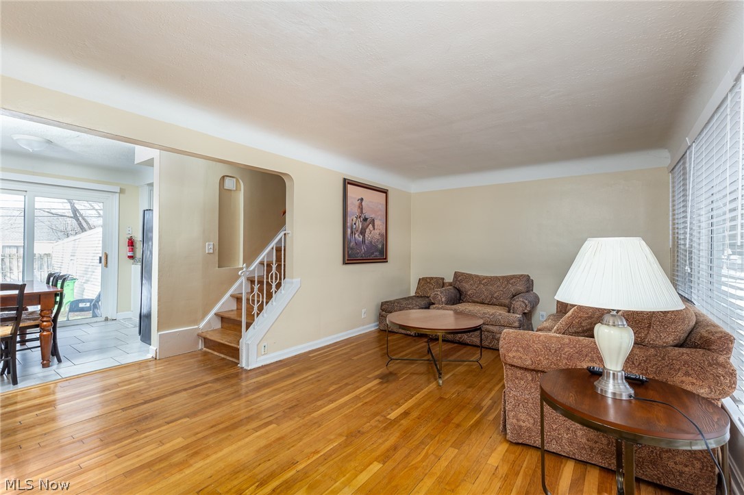 3837 Salisbury Road Cleveland, OH 44121 - Photo 2 of 17