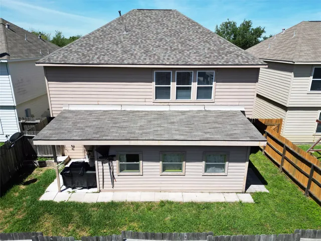 $2,400 | 3530 Barkers Crossing Avenue, Houston, TX 77084