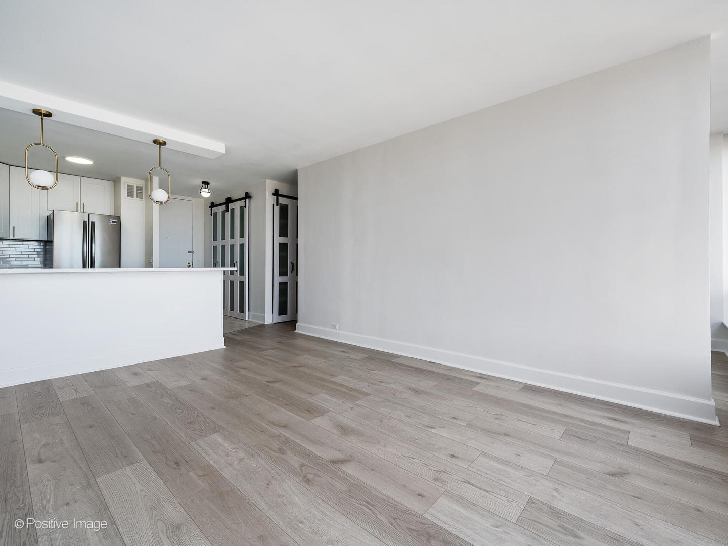 5445 North Sheridan Road, Unit 3107 Chicago, IL 60640 - Photo 4 of 17