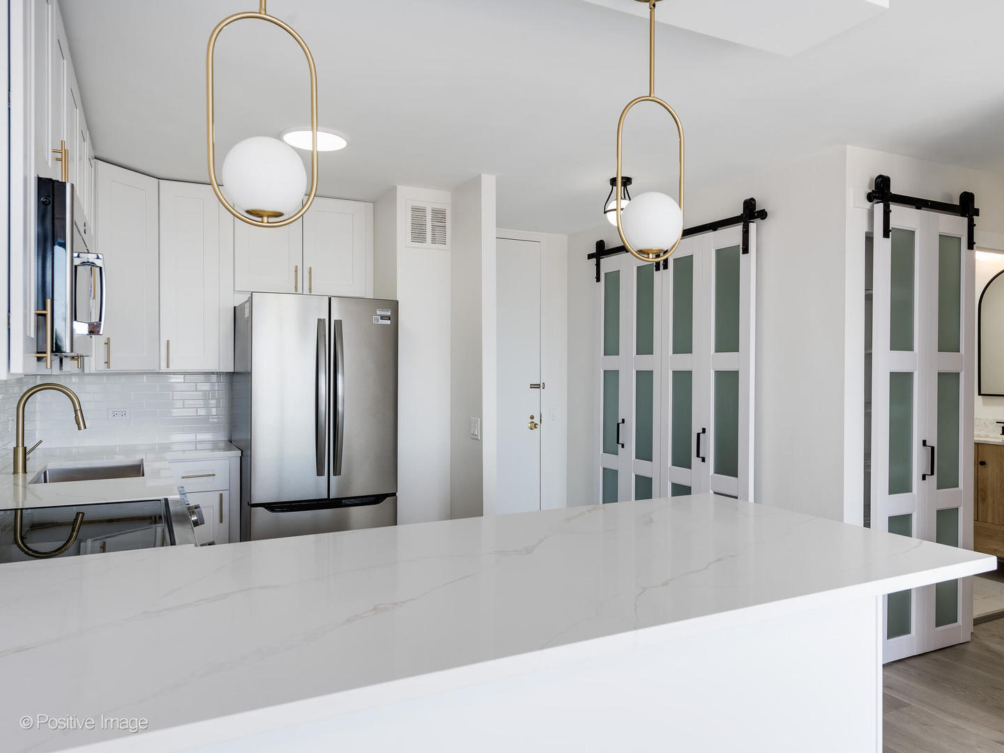 5445 North Sheridan Road, Unit 3107 Chicago, IL 60640 - Photo 5 of 17