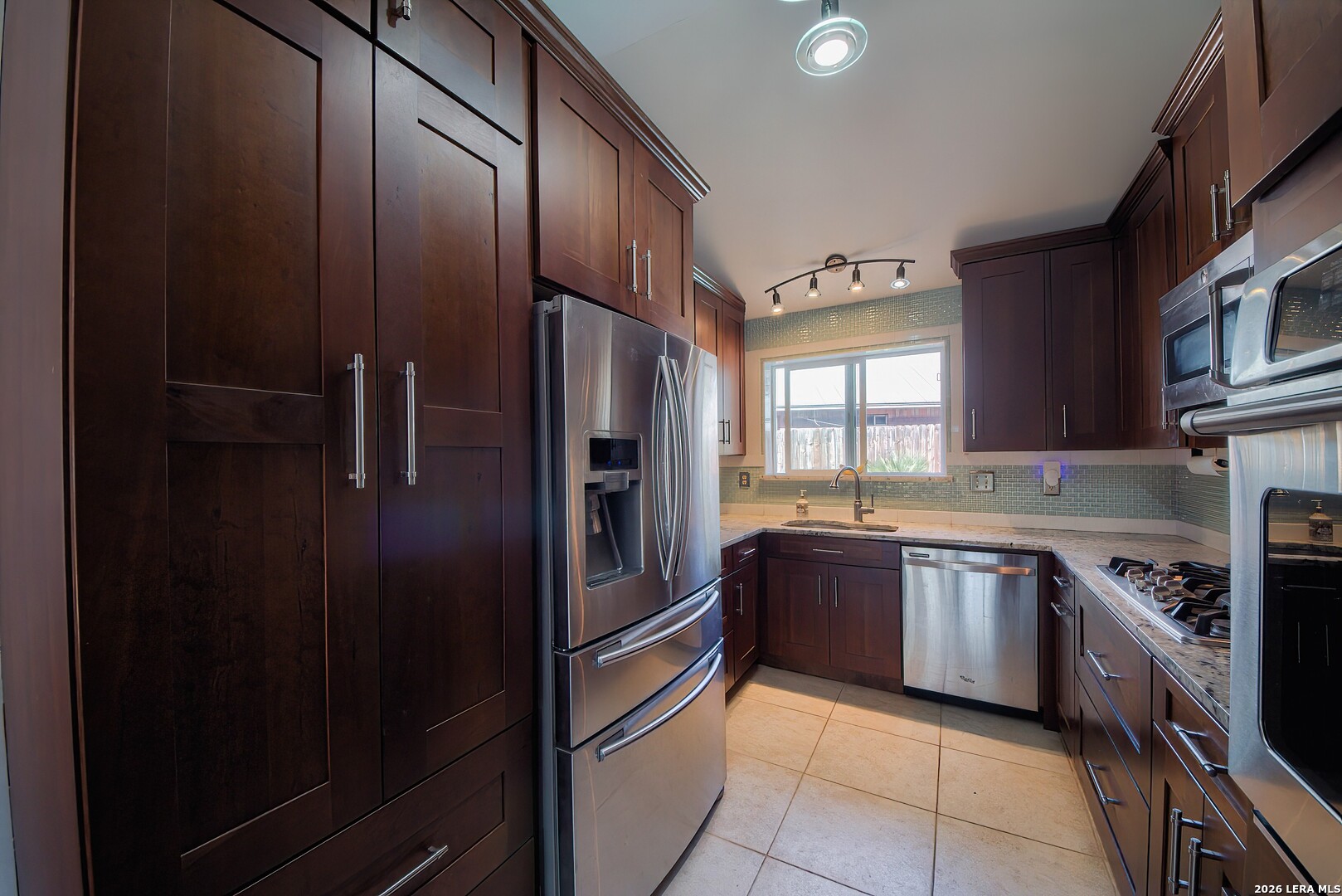 7704 Rohrdanz Live Oak, TX 78233 - Photo 12 of 30