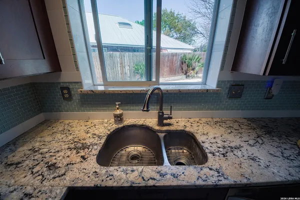 $279,999 | 7704 Rohrdanz, Live Oak, TX 78233