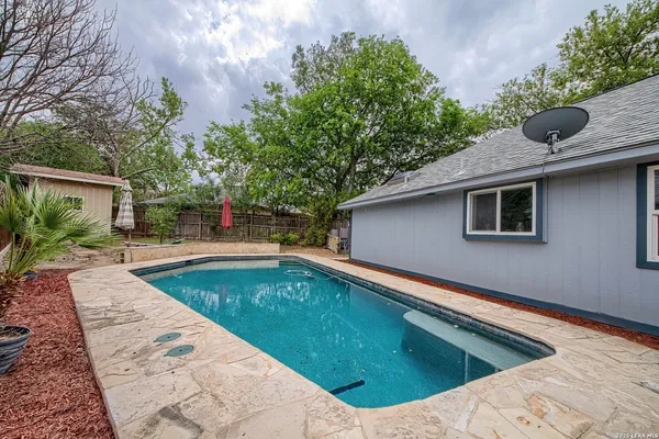 $279,999 | 7704 Rohrdanz, Live Oak, TX 78233