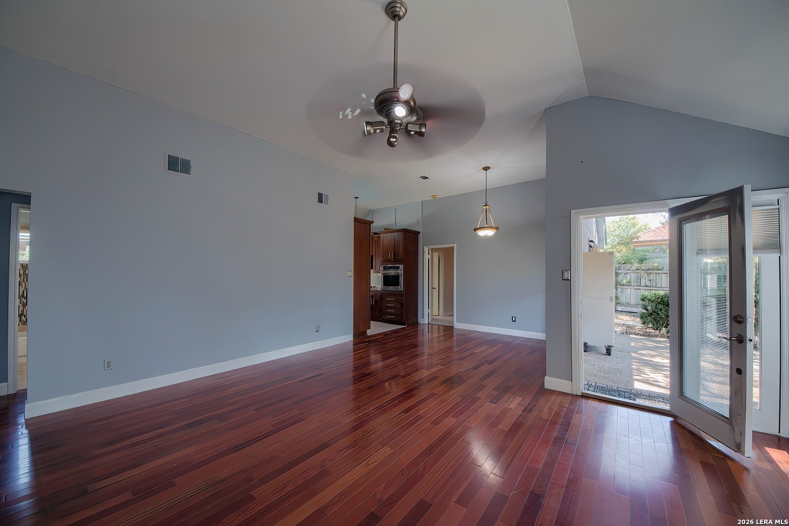 7704 Rohrdanz Live Oak, TX 78233 - Photo 7 of 30