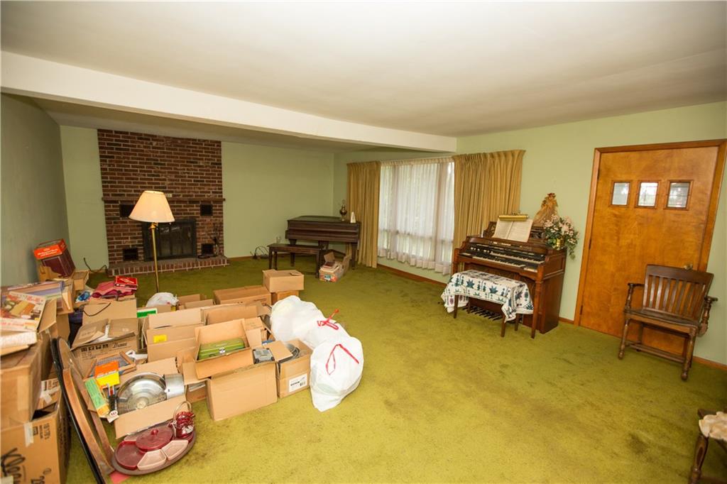 271 Moody Road Imperial, PA 15126 - Photo 5 of 19 Gallery Image 5