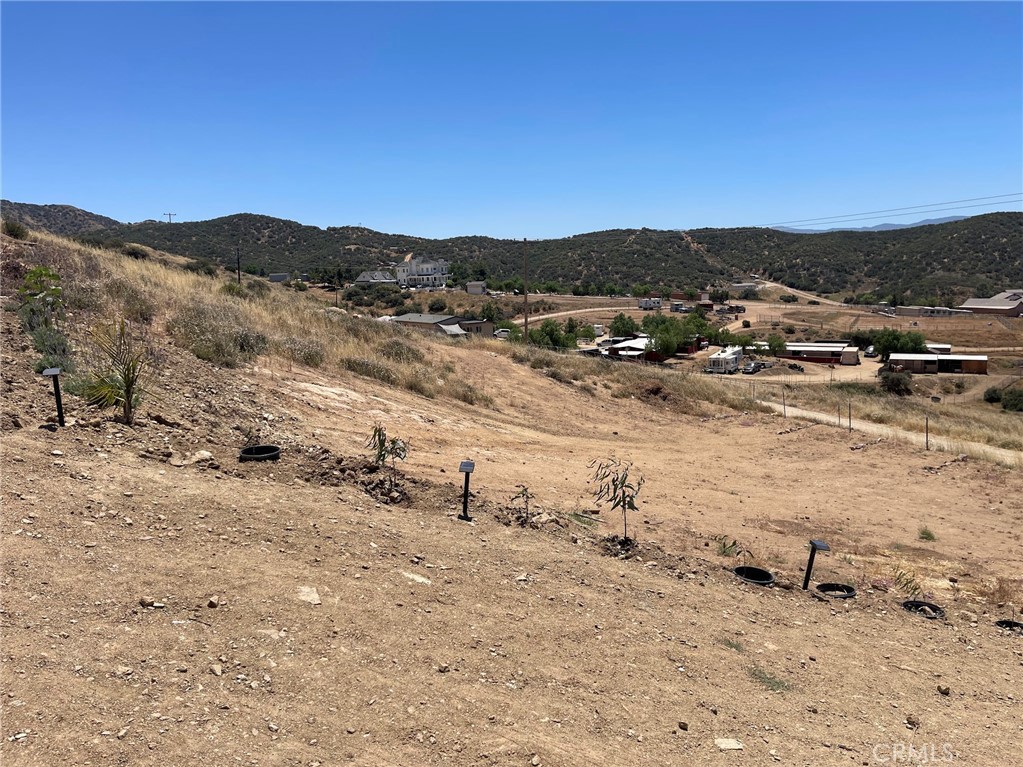 0 Shannon Valley Road Acton, CA 93510 - Photo 8 of 14 a view of a dry yard with mountains