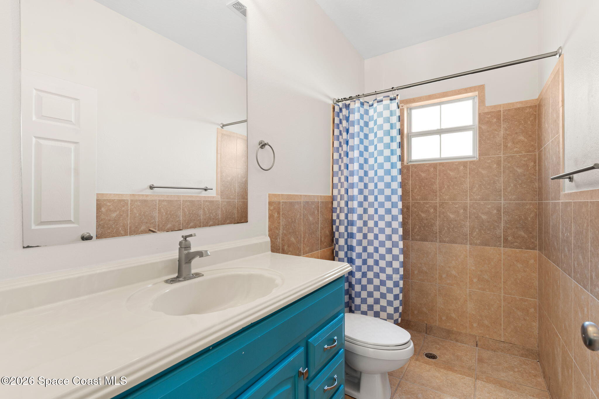 301 7th Avenue Indialantic, FL 32903 - Photo 33 of 58 Full Guest Bath