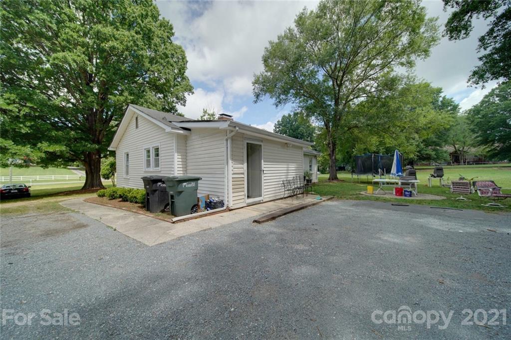 1109 Griffith Road Monroe, NC 28112 - Photo 32 of 42 Gallery Image 32