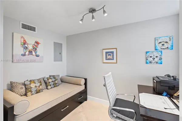 $4,250 | 1920 South Ocean Drive, Unit 17D, Hallandale Beach, FL 33009