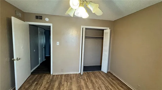 $79,990 | 6320 Riverside Drive, Unit 322, Metairie, LA 70003