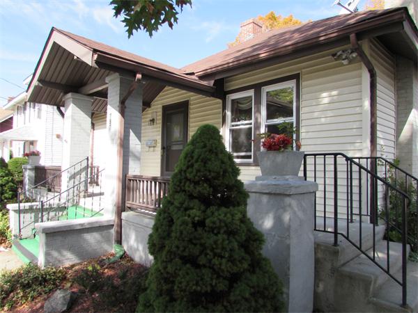 787 White Street Springfield, MA 01108 - Photo 2 of 30 a house view with a garden space