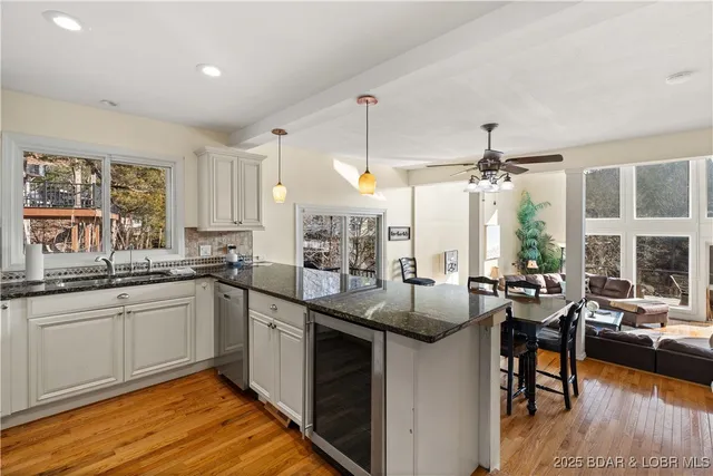 $825,000 | 16 Shelter Cove, Osage Beach, MO 65065