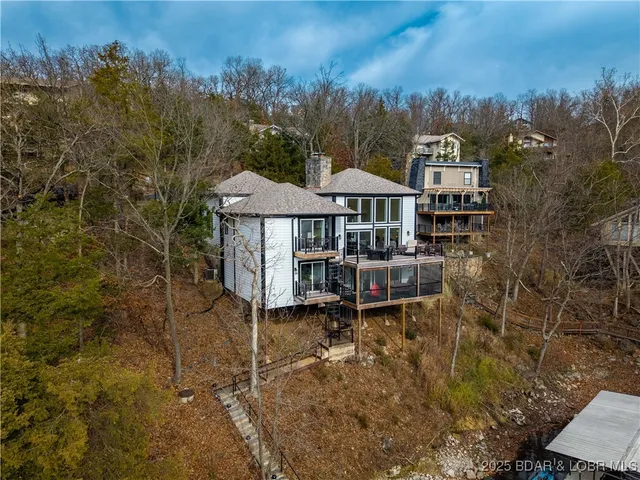 $825,000 | 16 Shelter Cove, Osage Beach, MO 65065