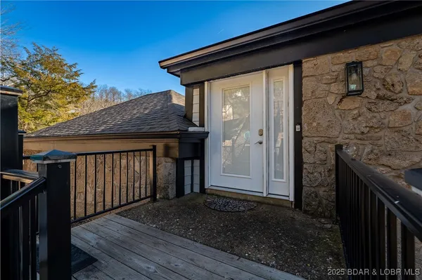 $825,000 | 16 Shelter Cove, Osage Beach, MO 65065