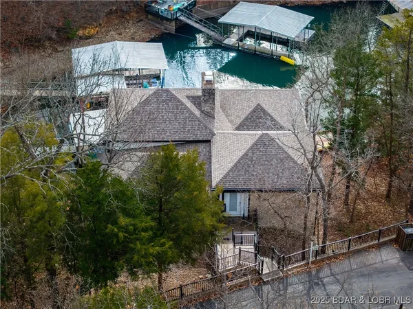 $825,000 | 16 Shelter Cove, Osage Beach, MO 65065