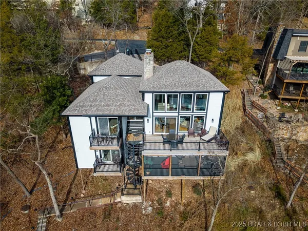 $825,000 | 16 Shelter Cove, Osage Beach, MO 65065