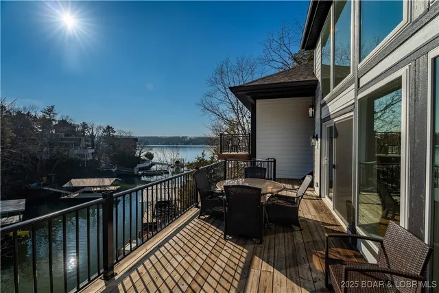 $825,000 | 16 Shelter Cove, Osage Beach, MO 65065
