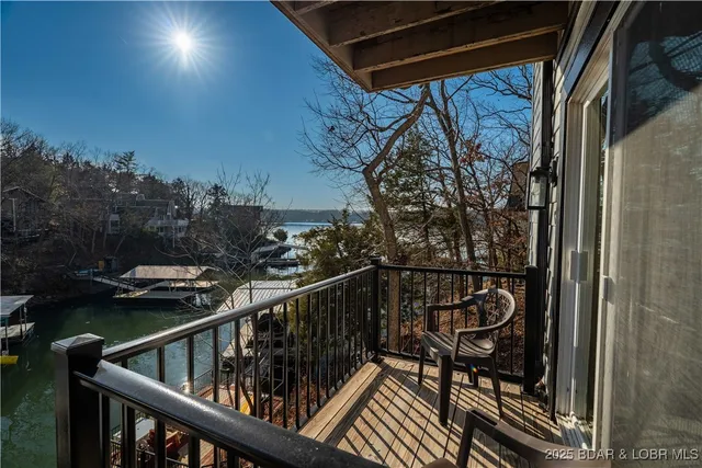 $825,000 | 16 Shelter Cove, Osage Beach, MO 65065