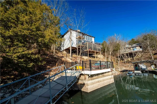 $825,000 | 16 Shelter Cove, Osage Beach, MO 65065