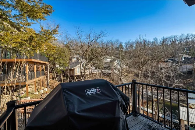 $825,000 | 16 Shelter Cove, Osage Beach, MO 65065