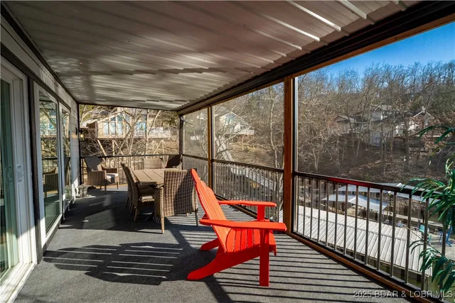 $825,000 | 16 Shelter Cove, Osage Beach, MO 65065