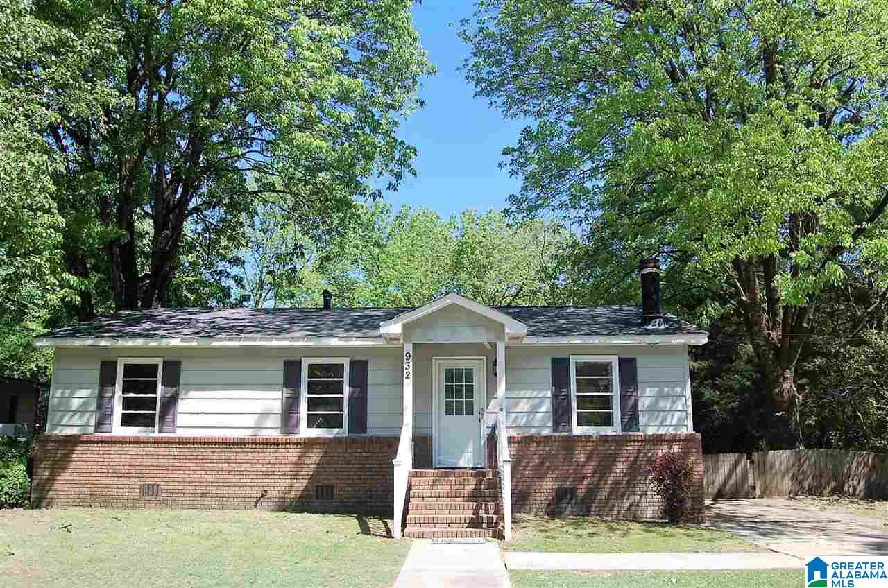 932 2nd Avenue Southwest Alabaster, AL 35007 - Photo 1 of 8