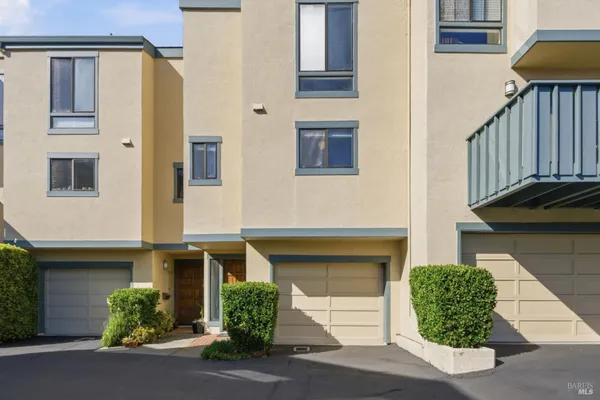 $799,000 | 818 South Eliseo Drive, Greenbrae, CA 94904