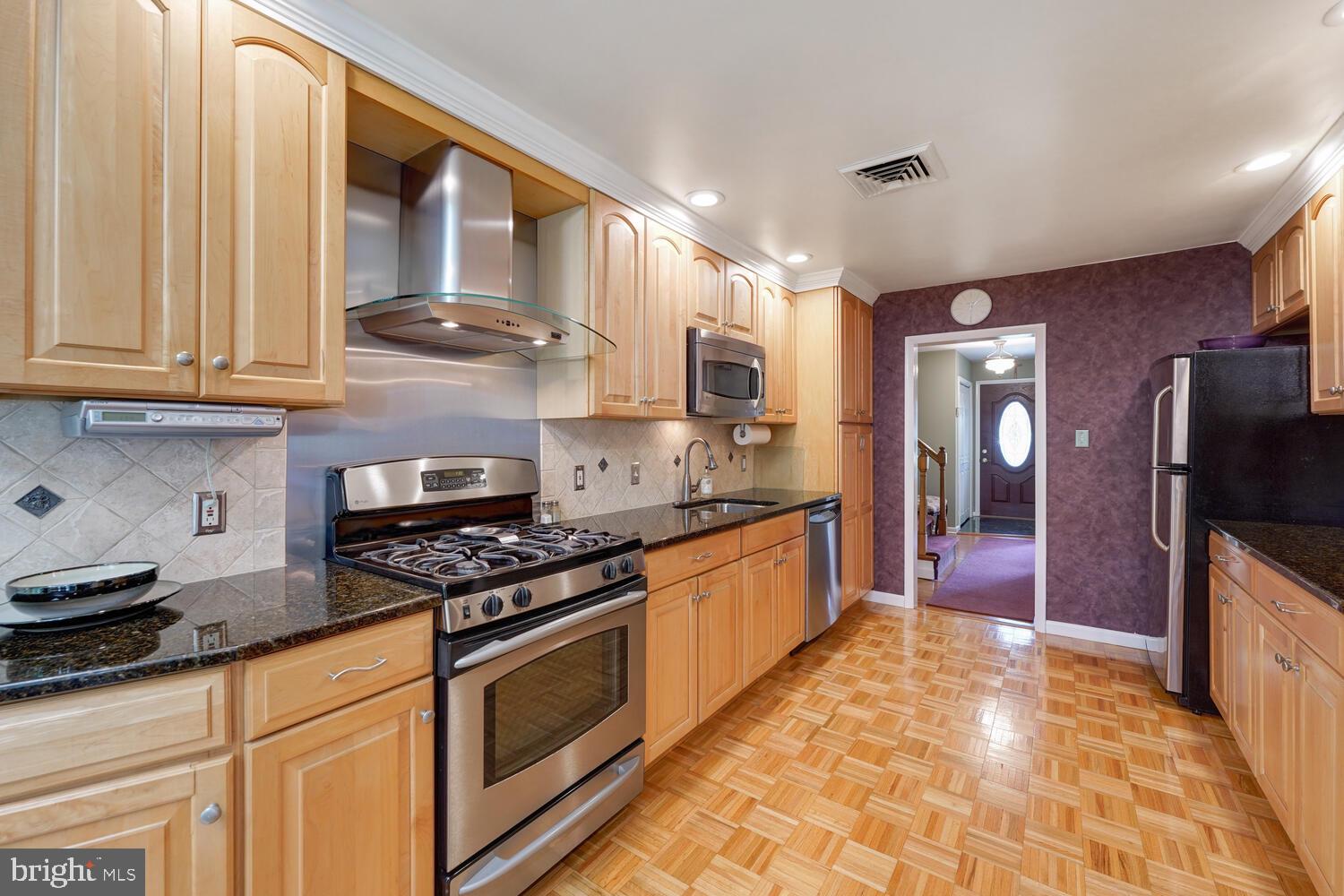 937 Edwards Drive Springfield, PA 19064 - Photo 19 of 43 Gallery Image 19