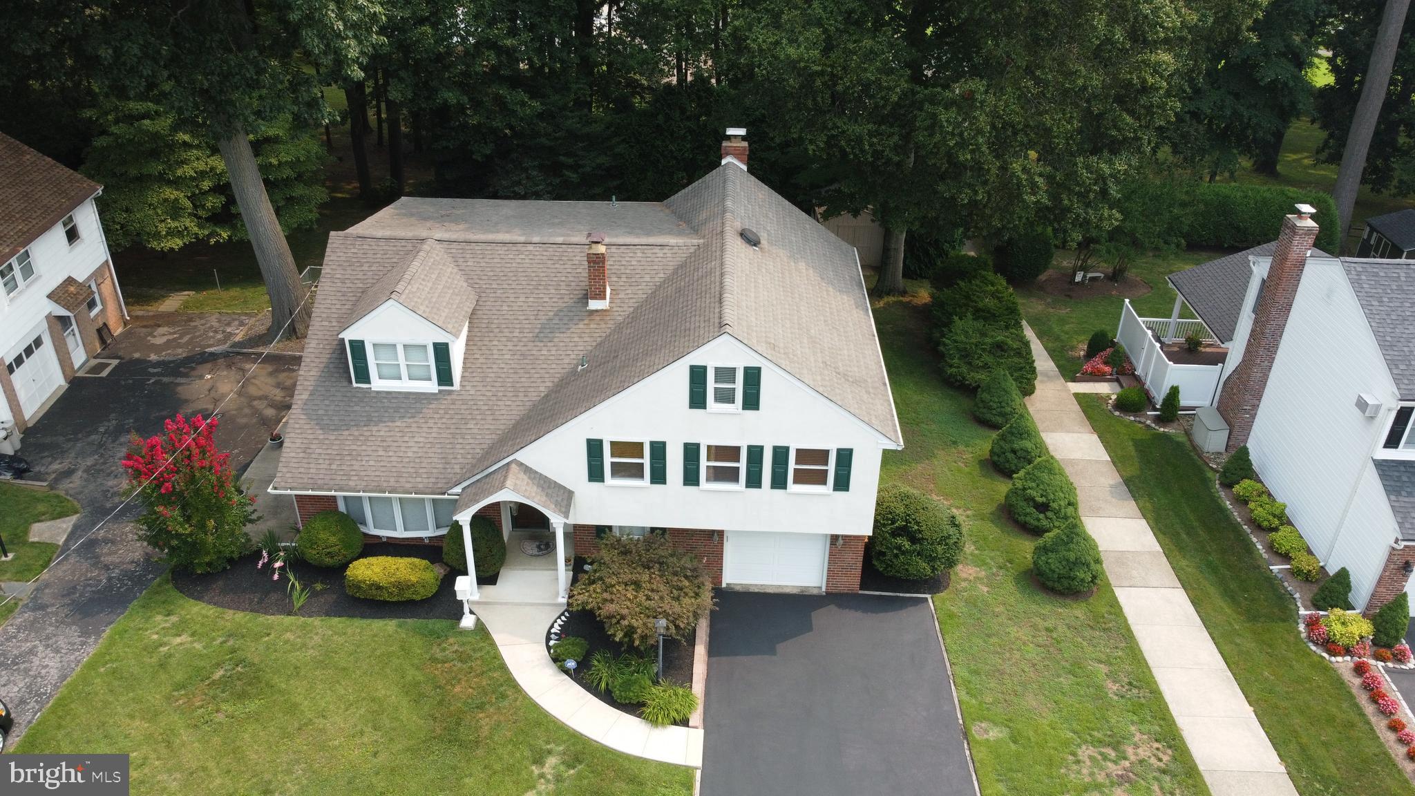 937 Edwards Drive Springfield, PA 19064 - Photo 3 of 43 Gallery Image 3