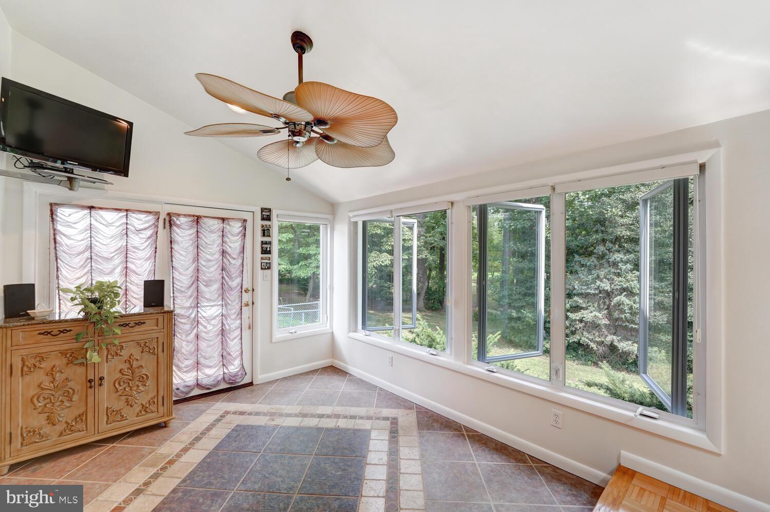 937 Edwards Drive Springfield, PA 19064 - Photo 25 of 43 Gallery Image 25