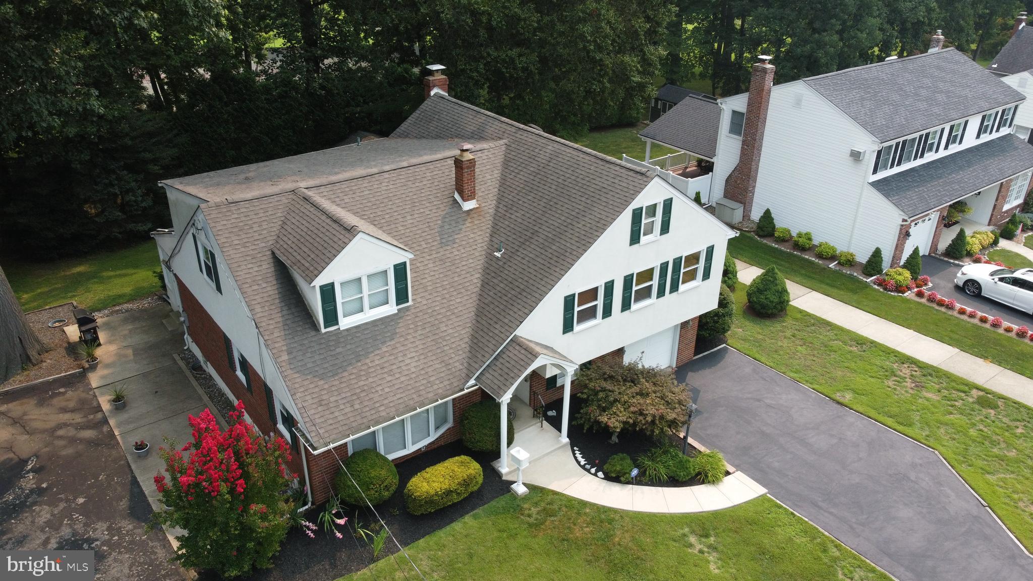 937 Edwards Drive Springfield, PA 19064 - Photo 4 of 43 Gallery Image 4