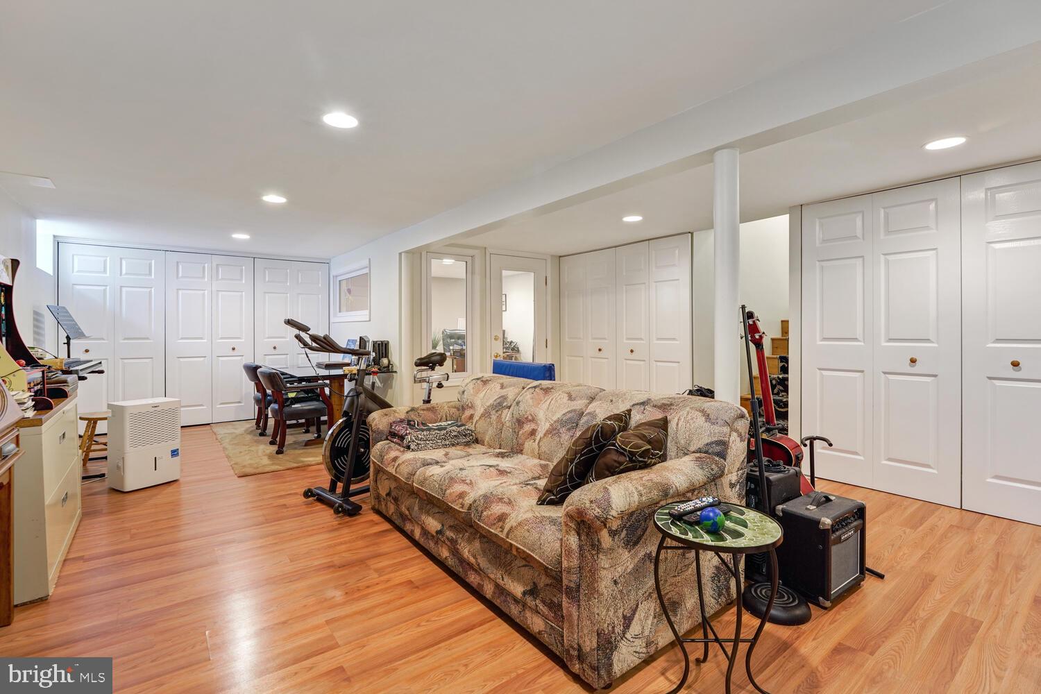 937 Edwards Drive Springfield, PA 19064 - Photo 33 of 43 Gallery Image 33