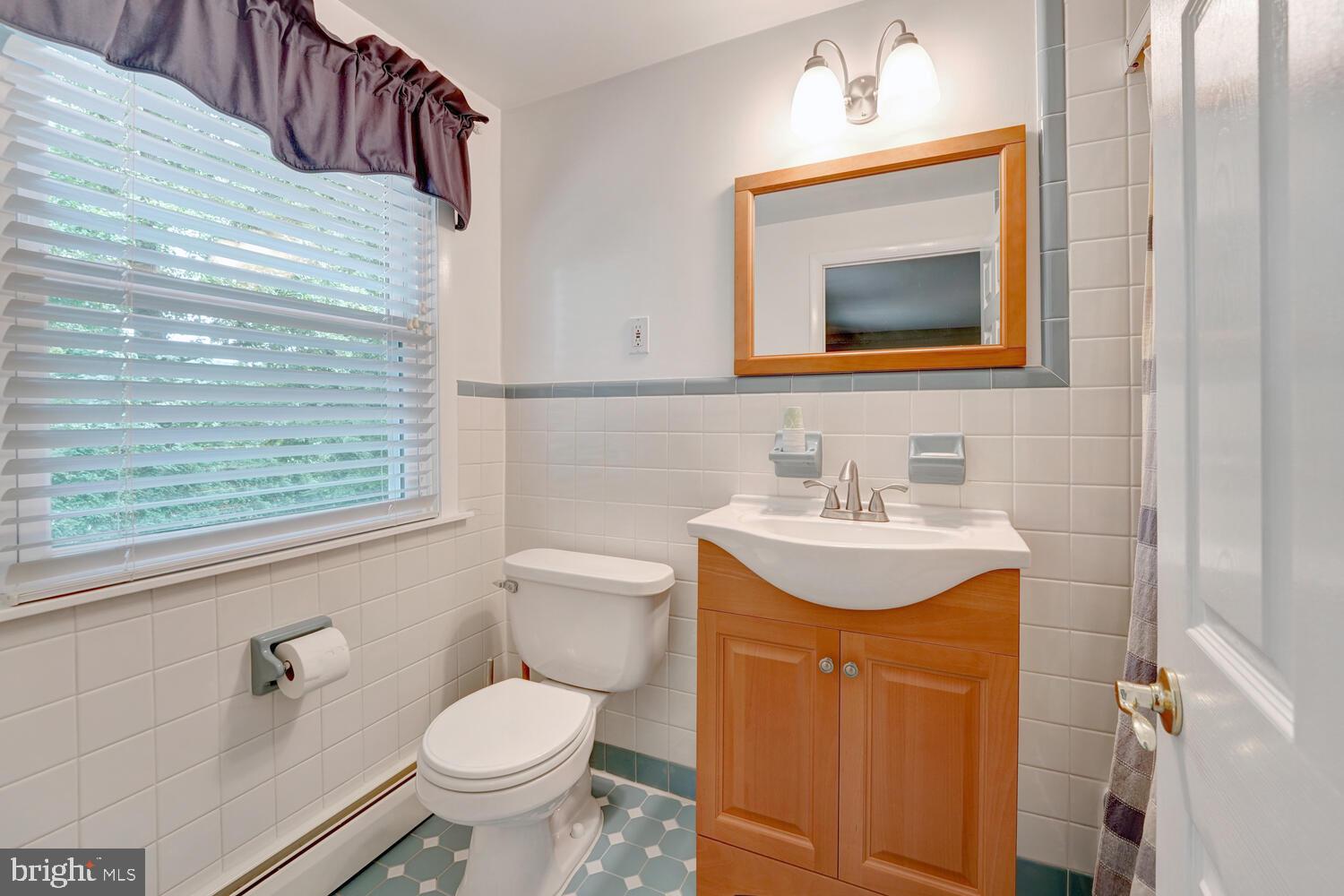 937 Edwards Drive Springfield, PA 19064 - Photo 39 of 43 Gallery Image 39