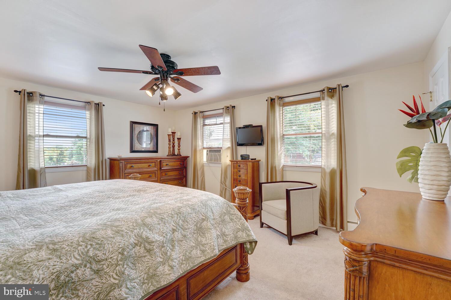 937 Edwards Drive Springfield, PA 19064 - Photo 40 of 43 Gallery Image 40