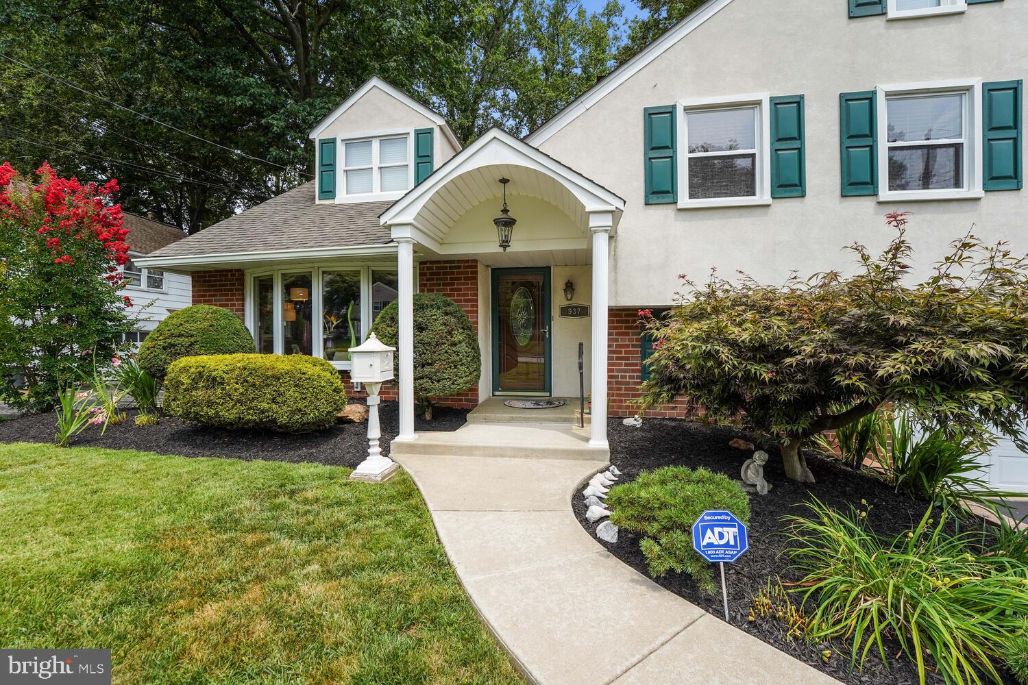 937 Edwards Drive Springfield, PA 19064 - Photo 9 of 43 Gallery Image 9