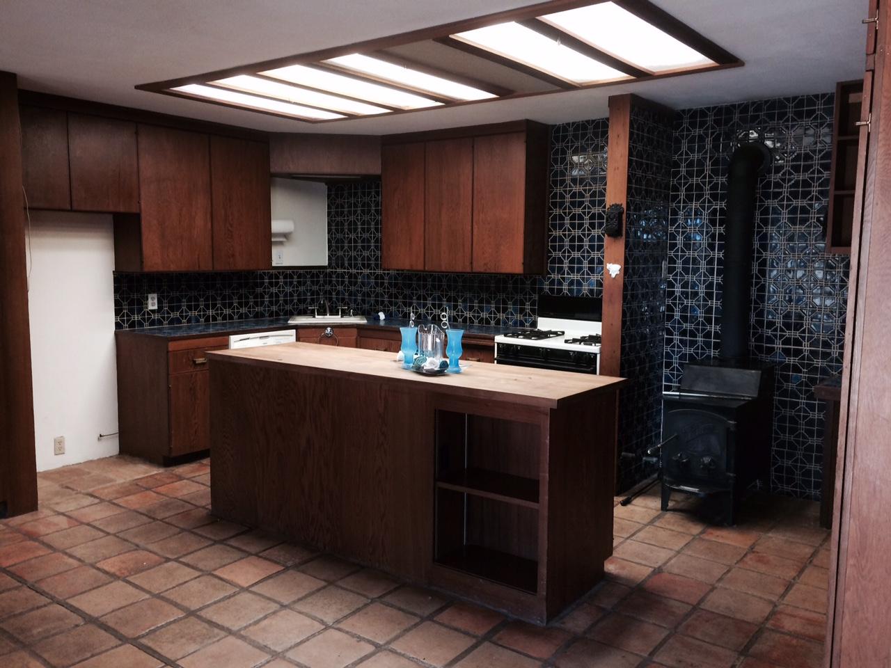 17524 Bright Path Anderson, CA 96007 - Photo 2 of 13 kitchen