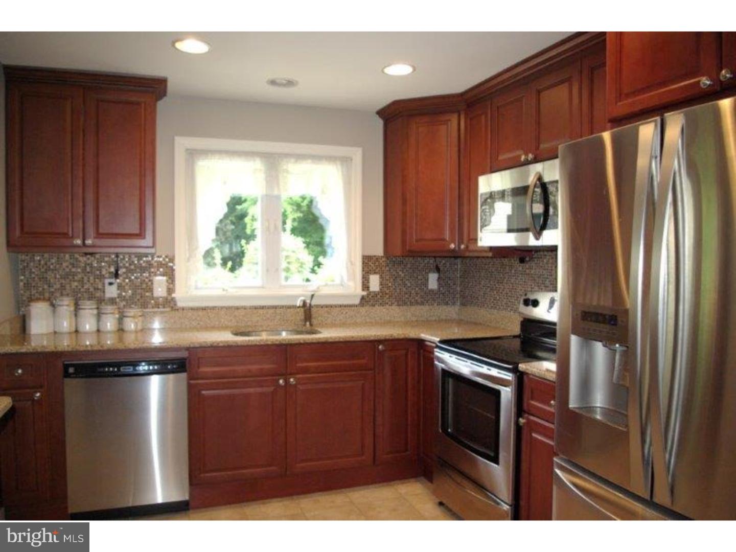 527 Hastings Road Cherry Hill, NJ 08034 - Photo 3 of 20 Gallery Image 3