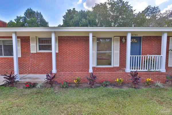 $2,395 | 3795 Summer Drive, Pensacola, FL 32504