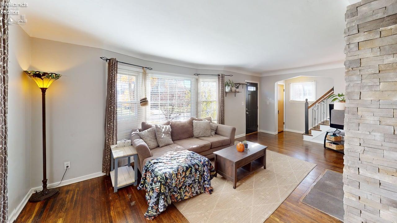 2927 Sherbrooke Road Toledo, OH 43606 - Photo 4 of 25 Gallery Image 4