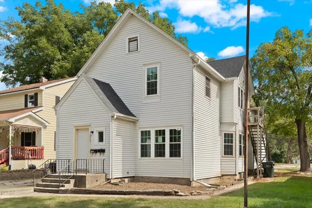 $290,000 | 2409 Gilboa Avenue, Zion, IL 60099