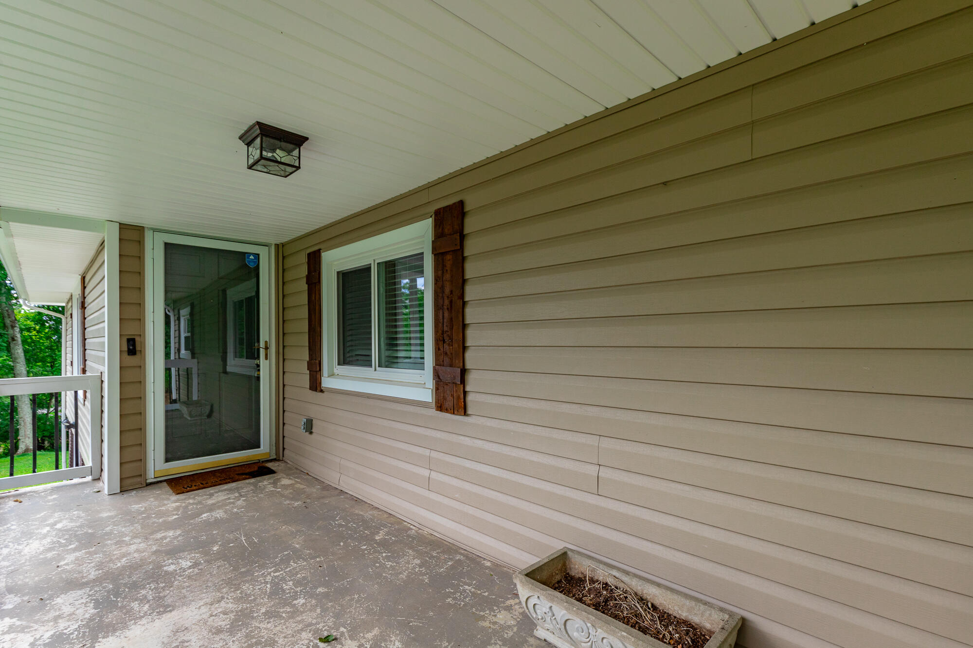 6582 Fairview Road Hixson, TN 37343 - Photo 11 of 34 Front Porch
