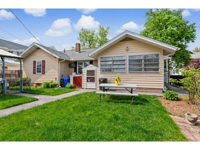 99 Myrtle Street Manchester, NH 03104 - Photo 8 of 43