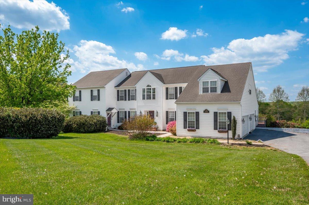 1280 St Michaels Road Mount Airy, MD 21771 - Photo 1 of 43 a front view of house with yard and green space