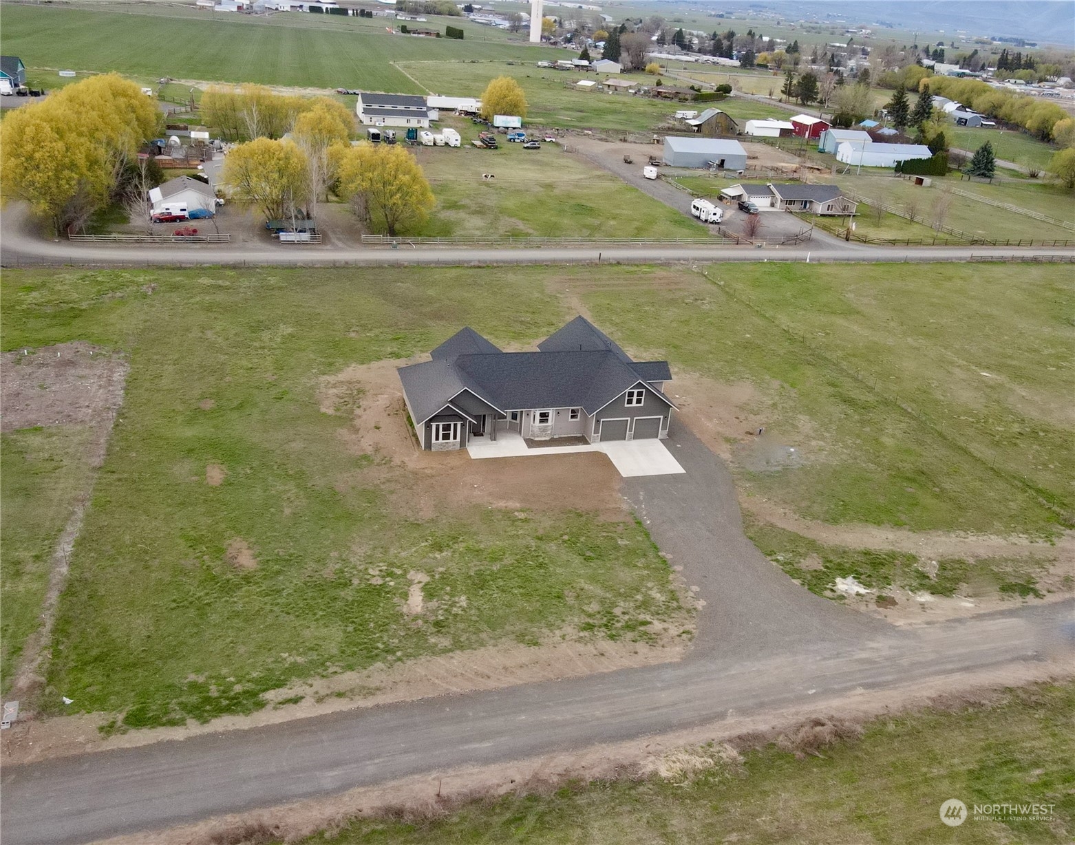 706 # 81 Road Ellensburg, WA 98926 - Photo 2 of 39 Gallery Image 2